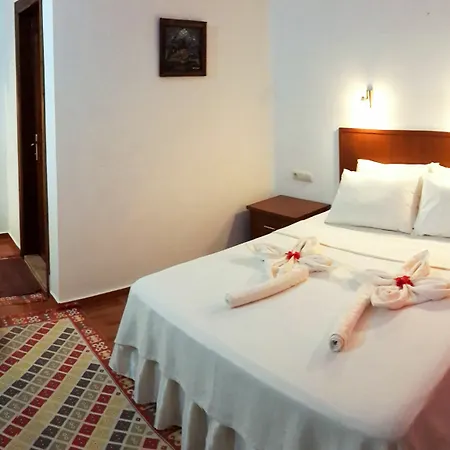招待所 阿里看旅馆 3*